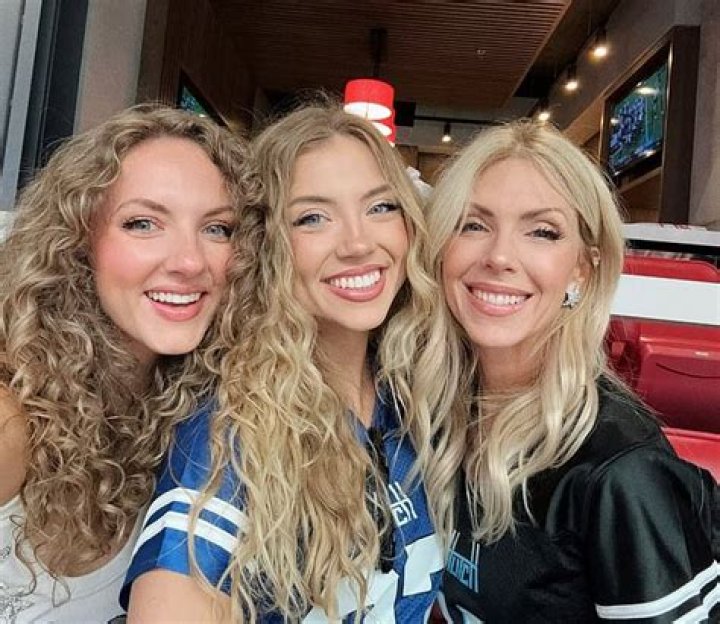 Aidan Hutchinson Siblings: How Old Are Sisters Aria And Mia Hutchinson? Their Age Instagram And Boyfriend
