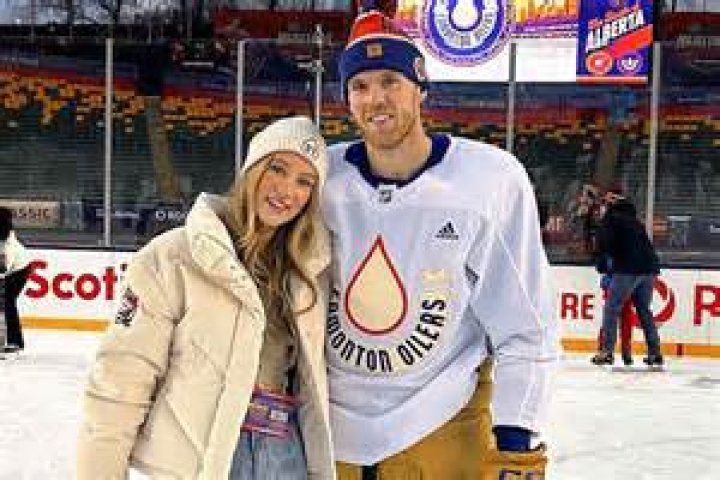 
Internet Is Furious Over Connor Mcdavid Cheating Allegations Against His Girlfriend Lauren Kyle 