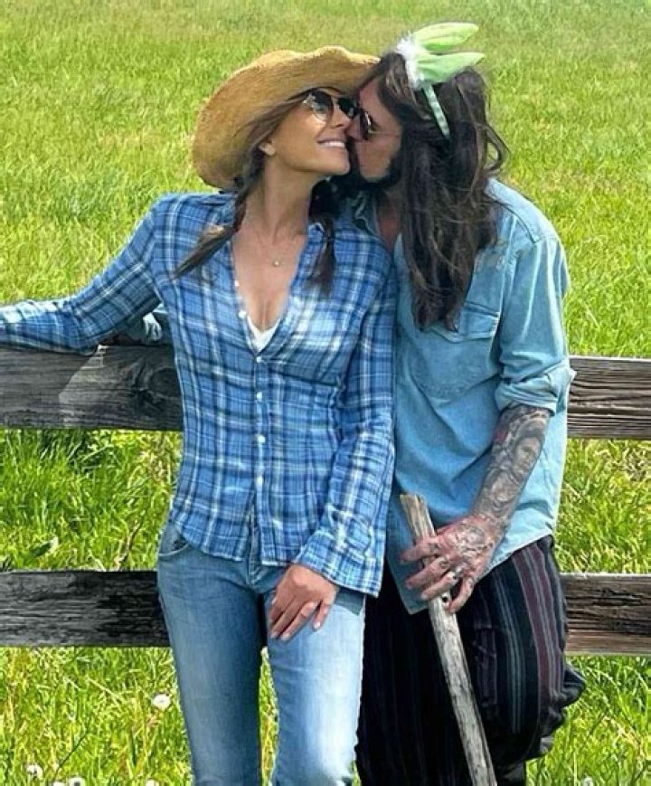 
Ryan Bingham Girlfriend: Who Is He Dating Now? Relationship Timeline With Anna Axster 