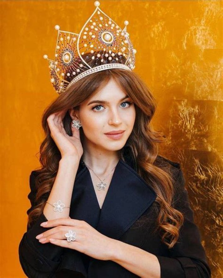 
Who Are Russian Model Alina Sanko Parents? What We Know About Her Family And Ethnic Background 