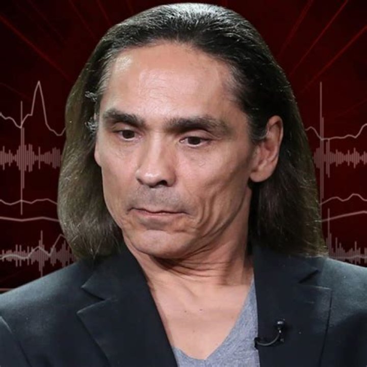 Zahn McClarnon’s Wiki – Injury, Height, Family. Is he married?